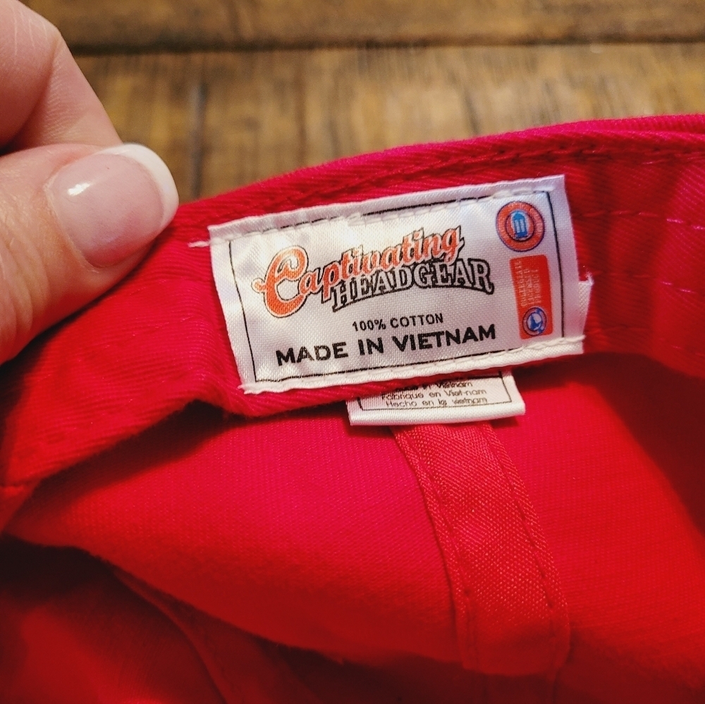 Captivating Headgear Nebraska CornHuskers Ball Cap Embroidered 100% Cotton Red - Picture 9 of 9